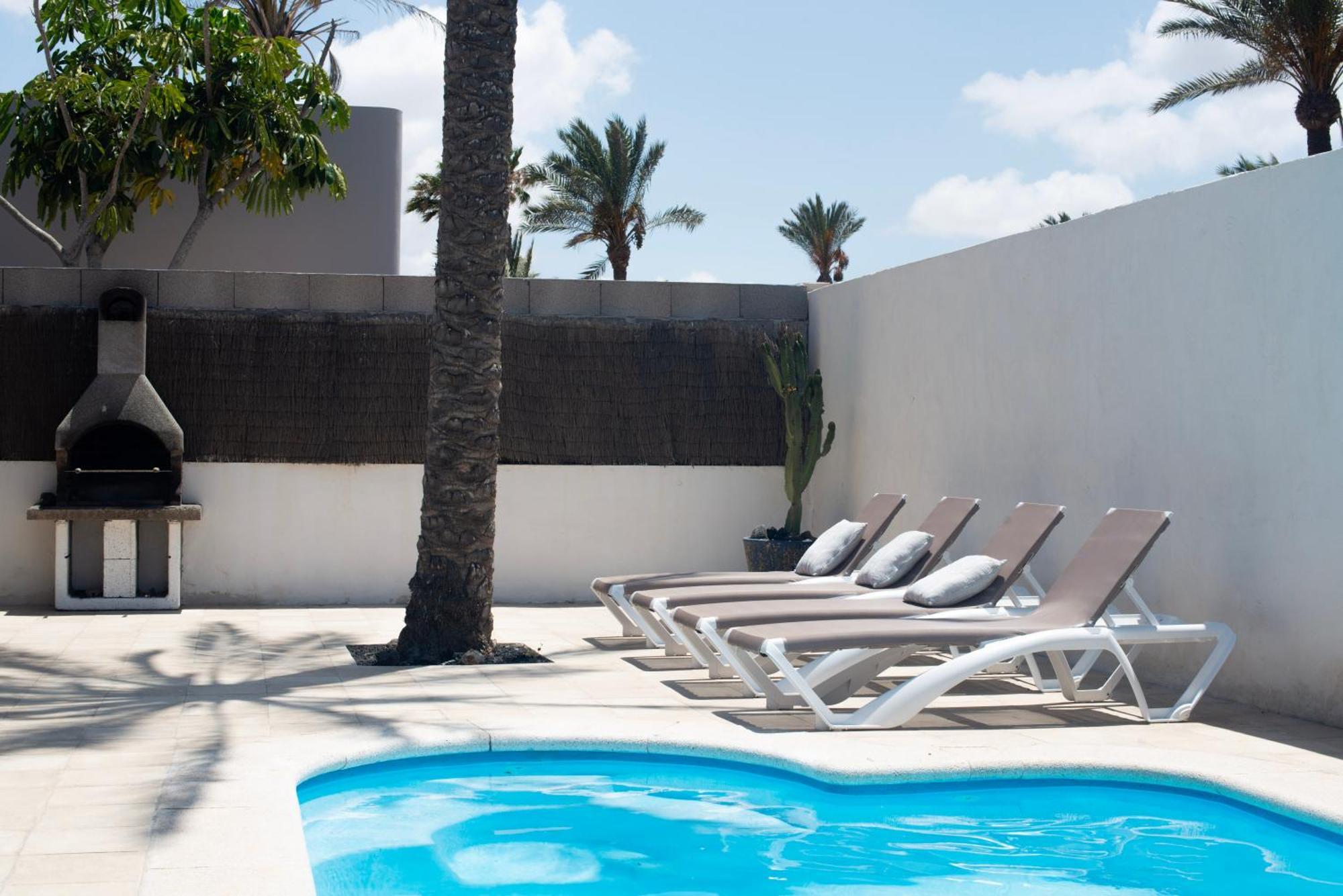 House Boho Palm With Private Heated Pool And Garden, 3 Bedrooms, Wi-Fi Corralejo Bagian luar foto