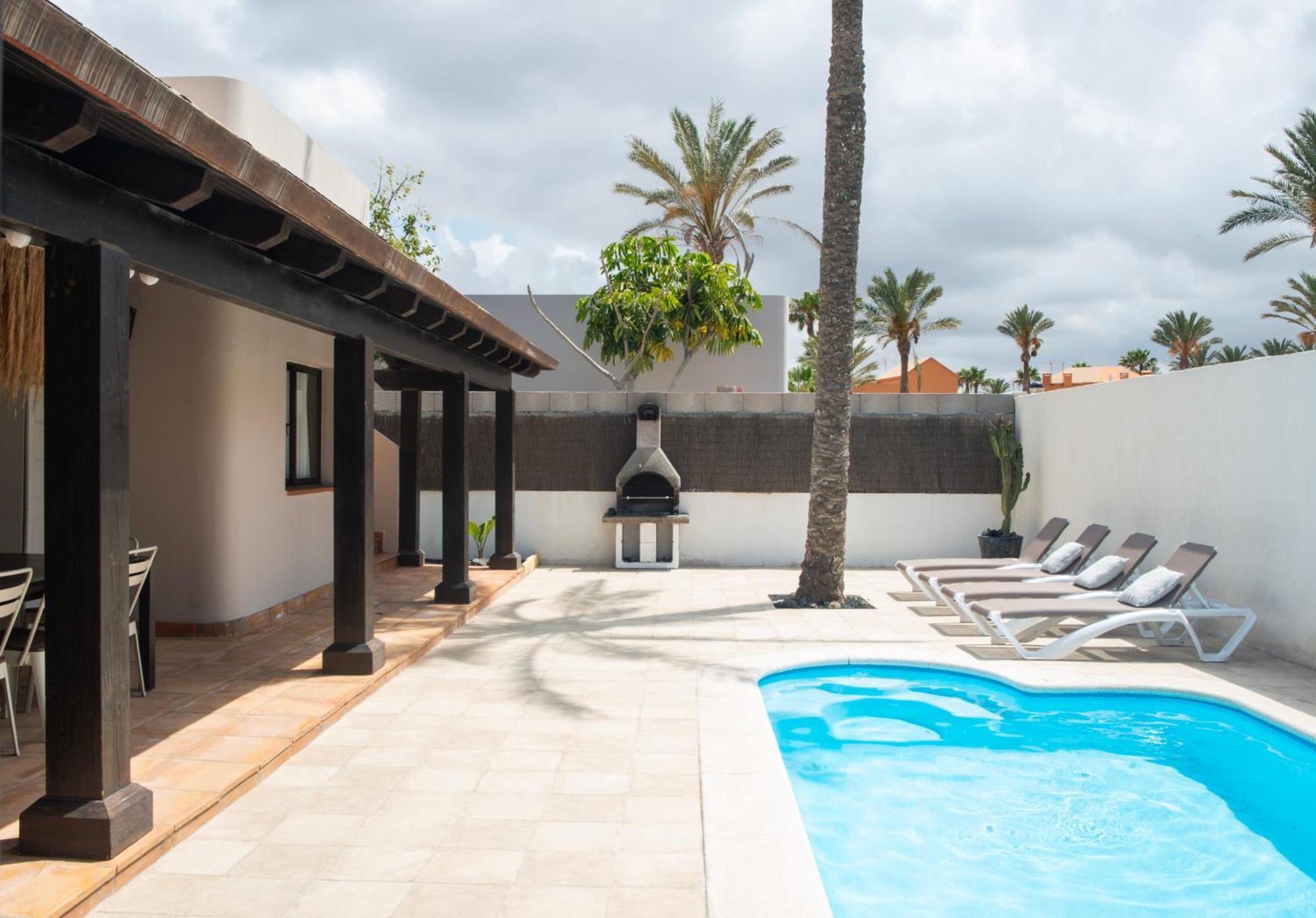 House Boho Palm With Private Heated Pool And Garden, 3 Bedrooms, Wi-Fi Corralejo Bagian luar foto